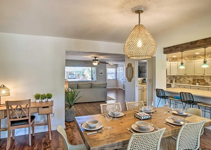 Holiday home Lovely Escape With Private Pool And Hot Tub! Mesa